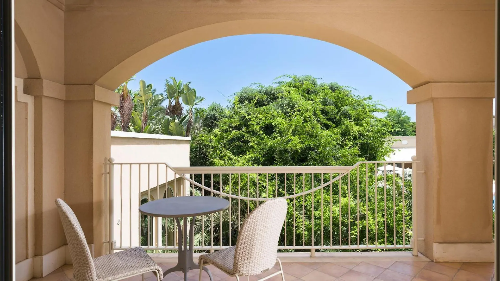 Romano Palace Luxury Hotel Катания